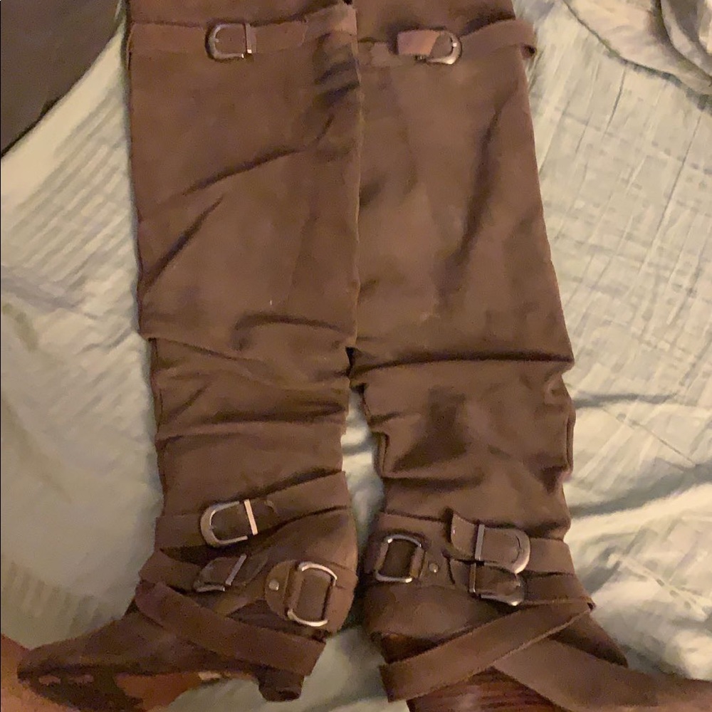 Naughty monkey wedge heel boots